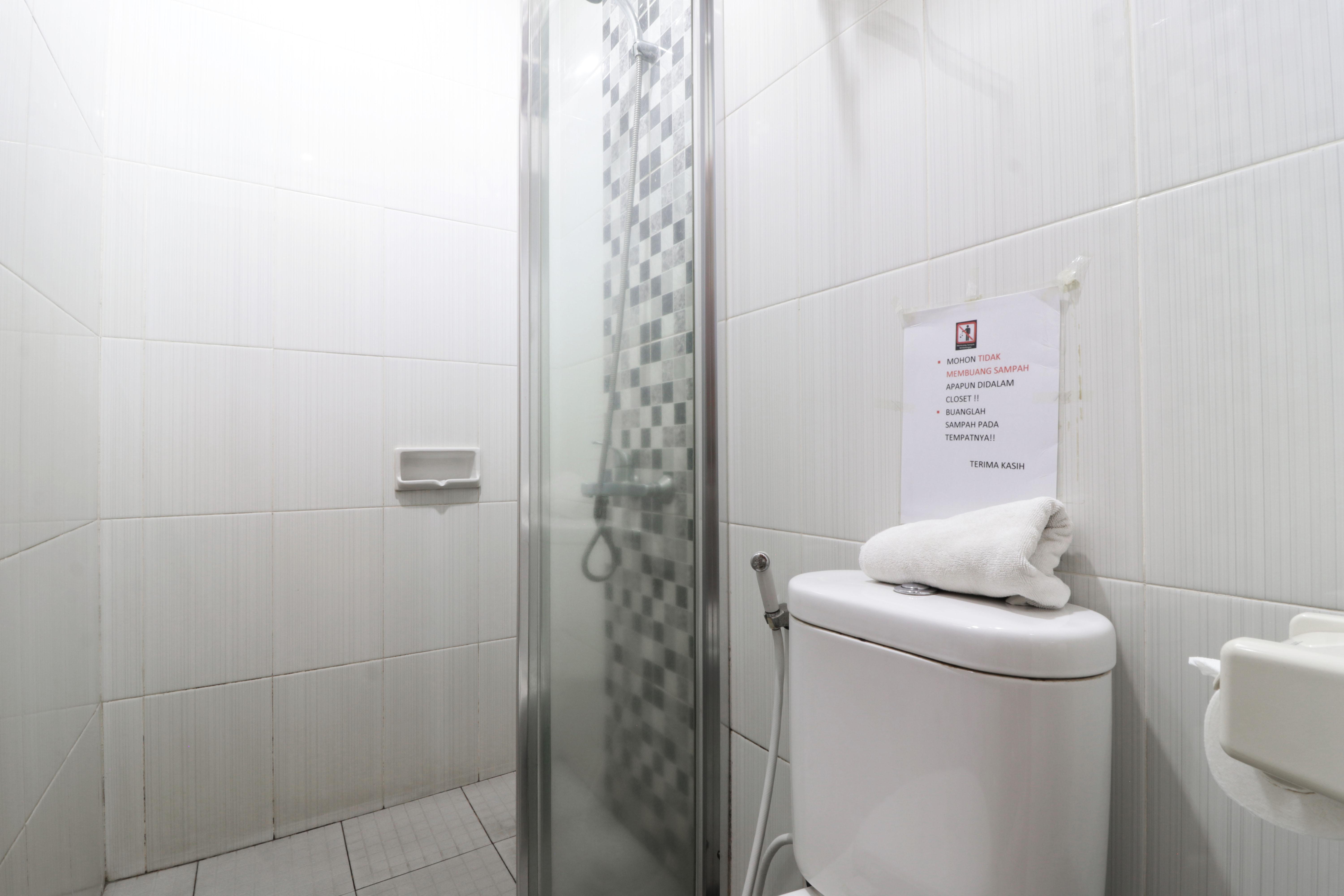 58 Guesthouse Tangerang Pondoklang Экстерьер фото